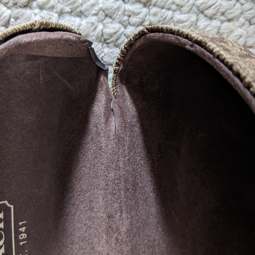 Coach sunglasses logo case - Picture 6 of 7